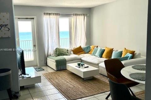 Copropriété à louer à Pompano Beach, Floride: 1 chambre, 70.61 m2 № 1348649 - photo 4