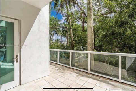 Adosado en alquiler en Miami, Florida, 2 dormitorios, 128.11 m2 № 1348499 - foto 30