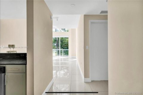 Adosado en alquiler en Miami, Florida, 2 dormitorios, 128.11 m2 № 1348499 - foto 4