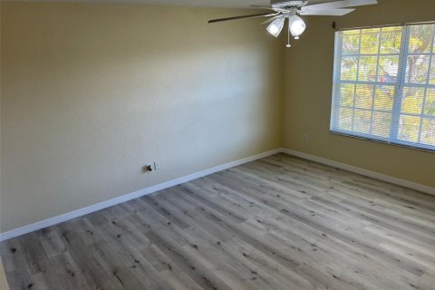 Condo in Kissimmee, Florida, 3 bedrooms  № 1362148 - photo 9