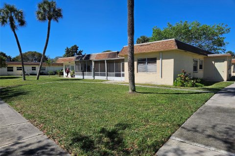 House in Deerfield Beach, Florida 2 bedrooms, 83.61 sq.m. № 1051394 - photo 6