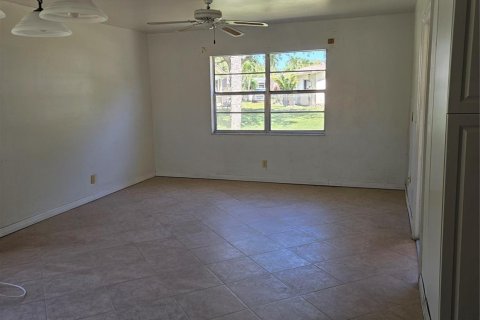 Casa en venta en Deerfield Beach, Florida, 2 dormitorios, 83.61 m2 № 1051394 - foto 11