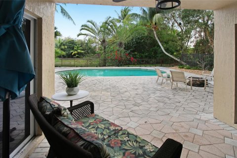 House in Parkland, Florida 4 bedrooms, 215.16 sq.m. № 1051393 - photo 15