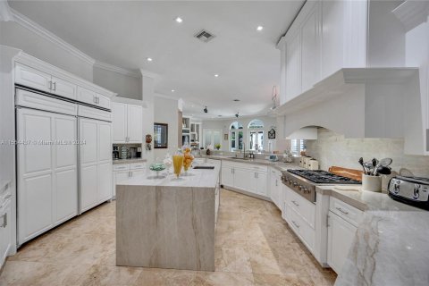 Villa ou maison à vendre à Pinecrest, Floride: 8 chambres, 634.15 m2 № 1077277 - photo 12