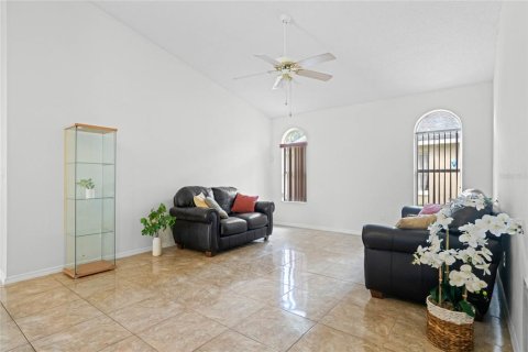 Casa en venta en Kissimmee, Florida, 4 dormitorios, 167.78 m2 № 1336779 - foto 9