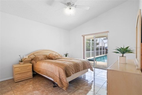 Villa ou maison à vendre à Kissimmee, Floride: 4 chambres, 167.78 m2 № 1336779 - photo 15