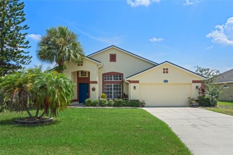 Villa ou maison à vendre à Kissimmee, Floride: 4 chambres, 167.78 m2 № 1336779 - photo 1