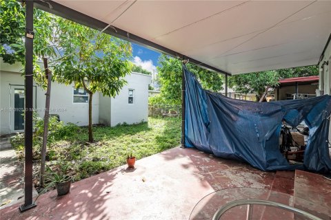 Immobilier commercial à vendre à Miami, Floride: 186.08 m2 № 1397550 - photo 25