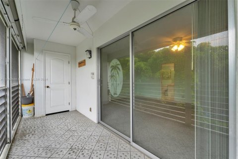 Copropriété à vendre à Coconut Creek, Floride: 1 chambre, 74.14 m2 № 1330004 - photo 27