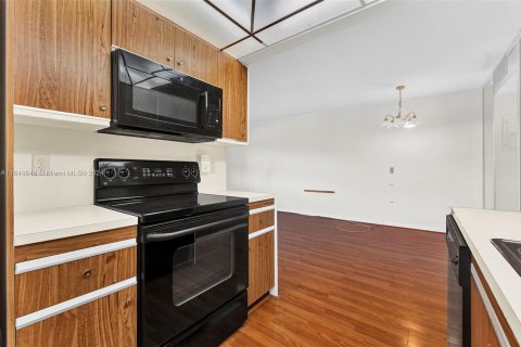 Copropriété à vendre à Coconut Creek, Floride: 1 chambre, 74.14 m2 № 1330004 - photo 13