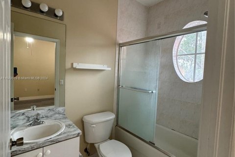 Copropriété à vendre à Pembroke Pines, Floride: 2 chambres, 108.7 m2 № 1329855 - photo 8