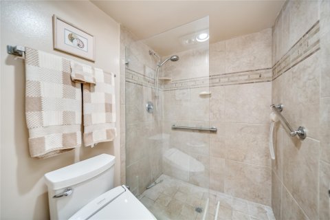 Condo in Lauderhill, Florida, 2 bedrooms  № 1054717 - photo 29