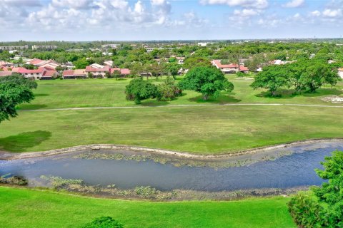 Condo in Lauderhill, Florida, 2 bedrooms  № 1054717 - photo 9