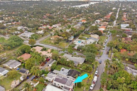 Casa en venta en Hollywood, Florida, 3 dormitorios, 158.49 m2 № 1054715 - foto 3