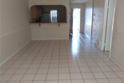 House in Sunrise, Florida 2 bedrooms, 90.12 sq.m. № 1054775 - photo 13