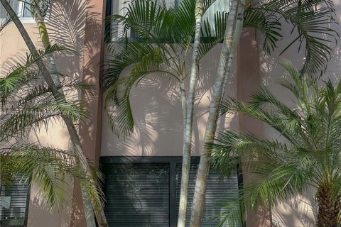 Купить коммерческую недвижимость в Норт-Майами, Флорида № 1059571 - фото 21