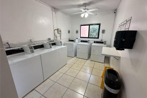 Commercial property in North Miami, Florida № 1059571 - photo 23