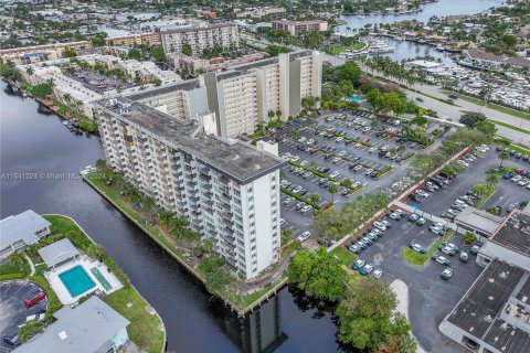 Condo in Pompano Beach, Florida, 2 bedrooms  № 1059530 - photo 28