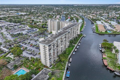 Condo in Pompano Beach, Florida, 2 bedrooms  № 1059530 - photo 27