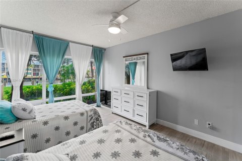 Copropriété à vendre à Pompano Beach, Floride: 2 chambres, 112.41 m2 № 1059530 - photo 14