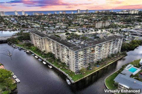 Copropriété à vendre à Pompano Beach, Floride: 2 chambres, 112.41 m2 № 1059530 - photo 3