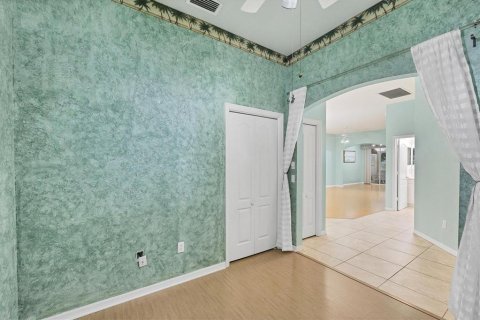 Copropriété à vendre à North Port, Floride: 2 chambres, 136.38 m2 № 1338130 - photo 15