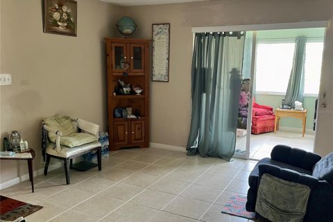 Copropriété à vendre à New Port Richey, Floride: 1 chambre, 88.44 m2 № 1338129 - photo 9