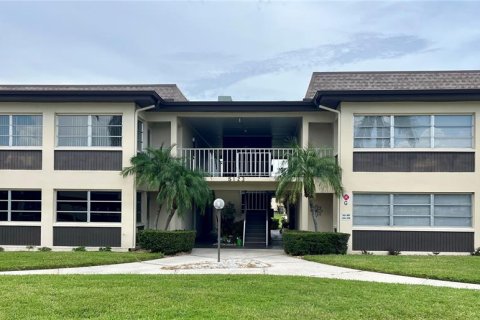 Copropriété à vendre à New Port Richey, Floride: 1 chambre, 88.44 m2 № 1338129 - photo 1