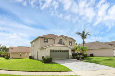 Villa ou maison à vendre à Kissimmee, Floride: 3 chambres, 221.85 m2 № 1338160 - photo 3