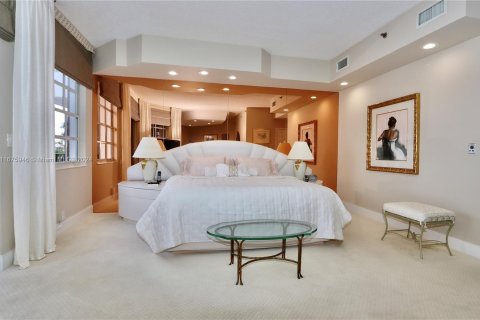 Condo in Aventura, Florida, 2 bedrooms  № 1400089 - photo 15