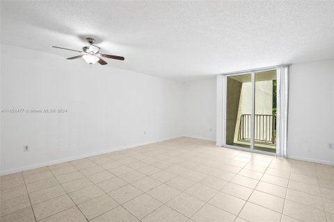 Copropriété à vendre à Miami, Floride: 1 chambre, 64.01 m2 № 1398094 - photo 4