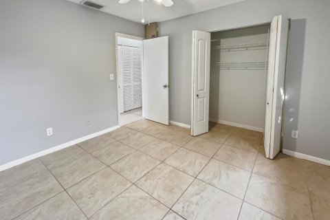 Townhouse in West Palm Beach, Florida 2 bedrooms, 99.68 sq.m. № 1045581 - photo 20