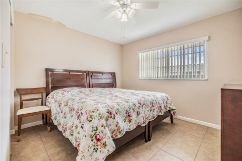 Copropriété à vendre à Pinellas Park, Floride: 2 chambres, 88.26 m2 № 1376961 - photo 18