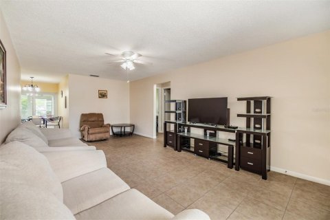 Copropriété à vendre à Pinellas Park, Floride: 2 chambres, 88.26 m2 № 1376961 - photo 6