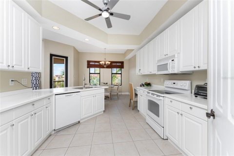 Copropriété à vendre à Punta Gorda, Floride: 2 chambres, 137.96 m2 № 1212587 - photo 13