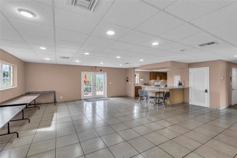 Condominio en venta en Wilton Manors, Florida, 1 dormitorio, 65.03 m2 № 1022066 - foto 5
