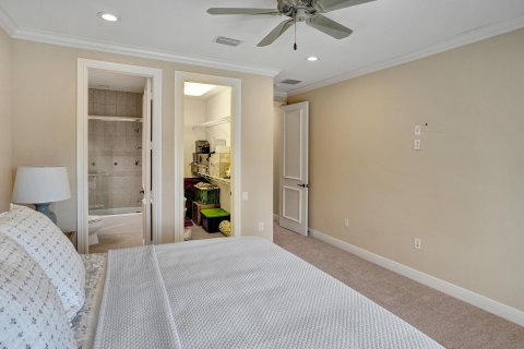 Casa en venta en Highland Beach, Florida, 5 dormitorios, 490.71 m2 № 1022214 - foto 15