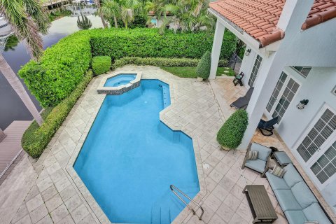Casa en venta en Highland Beach, Florida, 5 dormitorios, 490.71 m2 № 1022214 - foto 12