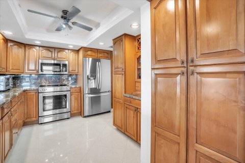 Condo in Fort Lauderdale, Florida, 2 bedrooms  № 1346049 - photo 4