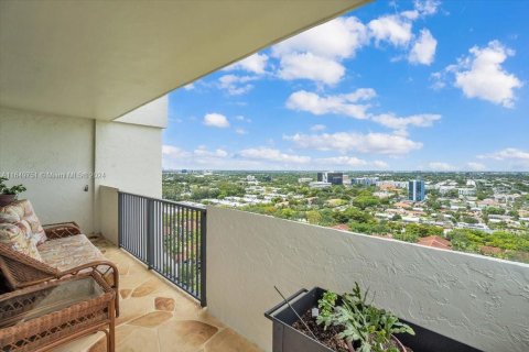 Condo in Fort Lauderdale, Florida, 2 bedrooms  № 1346049 - photo 23