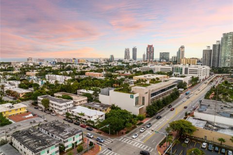 Immobilier commercial à vendre à Miami Beach, Floride: 504.09 m2 № 1345998 - photo 2