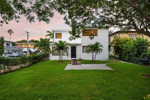 Immobilier commercial à vendre à Miami Beach, Floride: 504.09 m2 № 1345998 - photo 8