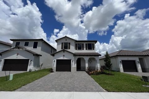 Villa ou maison à louer à Ave Maria, Floride: 3 chambres, 179.58 m2 № 1346047 - photo 1