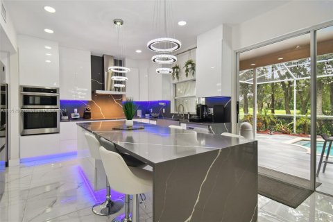 Casa en venta en Tampa, Florida, 5 dormitorios, 300.26 m2 № 1345996 - foto 14