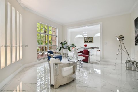 Casa en venta en Tampa, Florida, 5 dormitorios, 300.26 m2 № 1345996 - foto 8