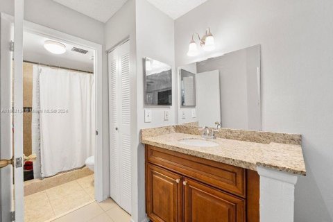 Copropriété à vendre à Sunrise, Floride: 2 chambres, 95.13 m2 № 1345517 - photo 10