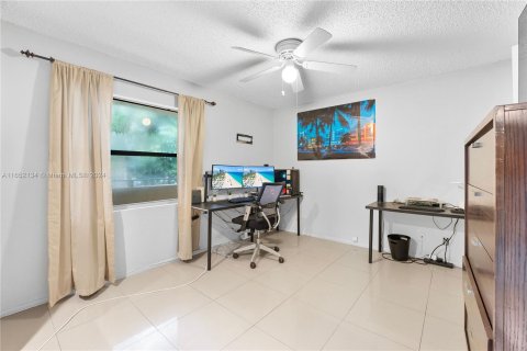 Copropriété à vendre à Sunrise, Floride: 2 chambres, 95.13 m2 № 1345517 - photo 11