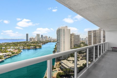 Condominio en venta en Aventura, Florida, 2 dormitorios, 92.16 m2 № 1345542 - foto 22