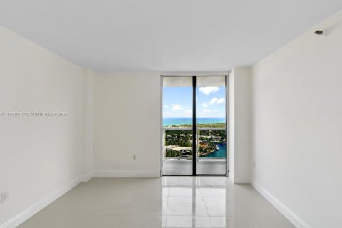 Condo in Aventura, Florida, 2 bedrooms  № 1345542 - photo 14