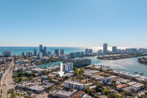 Immobilier commercial à vendre à Miami Beach, Floride: 279.91 m2 № 1035395 - photo 24